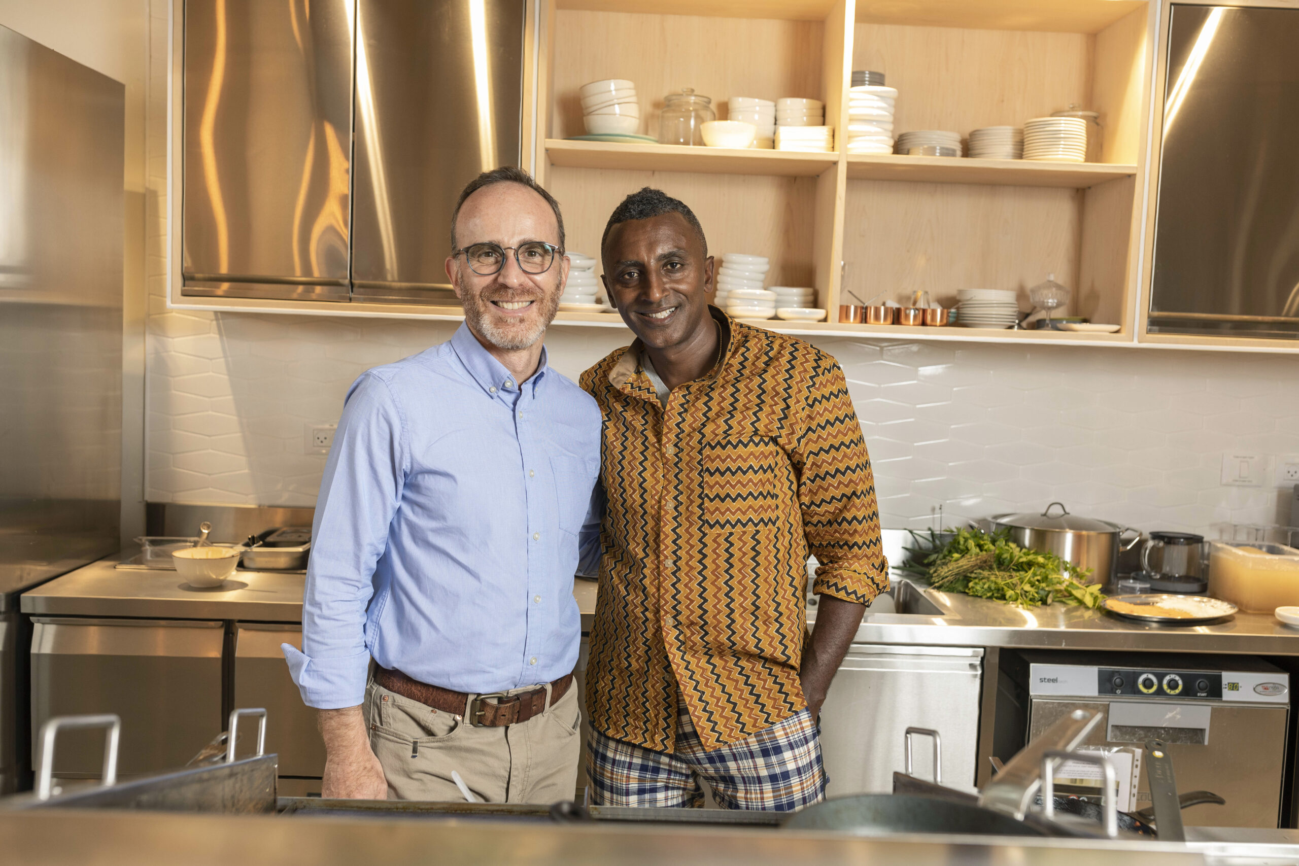 Celebrity Chef Marcus Samuelsson Invests in Aleph Farms, Joins as Launch Partner